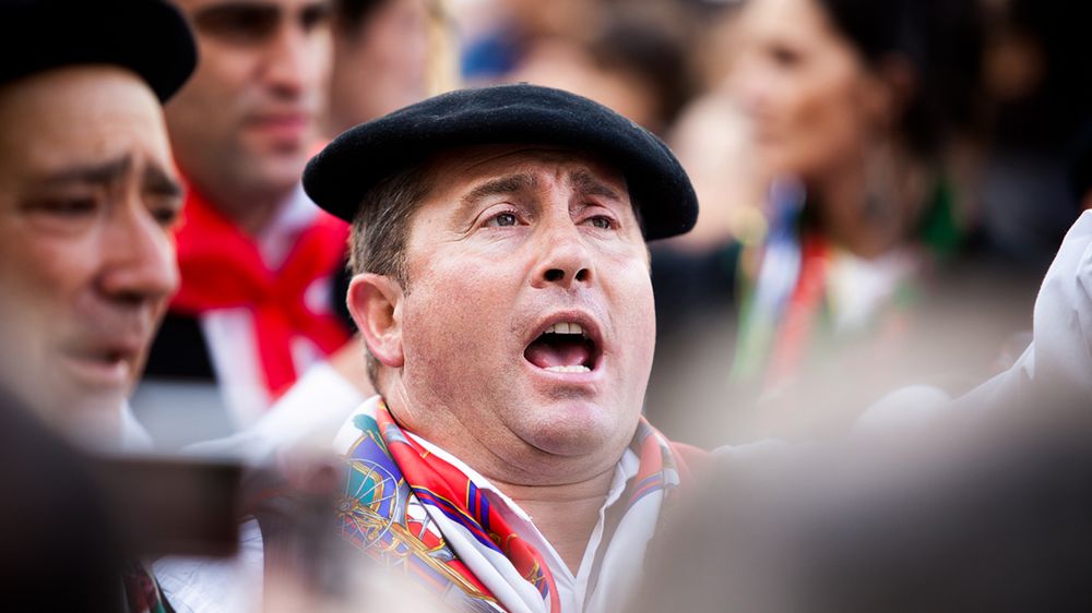 Jak zmienić zbyt czerwony odcień skóry na zdjęciach? [wideoporadnik] 1