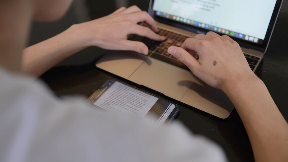 15-latek znieważył nauczycielkę. Stanie przed sądem