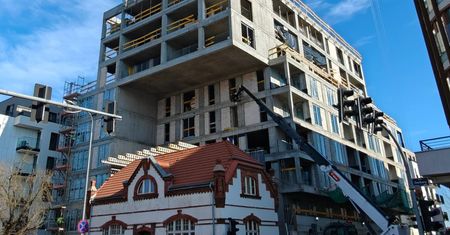 Nowy apartamentowiec "pochłania" zabytek. Nietypowa inwestycja w Poznaniu