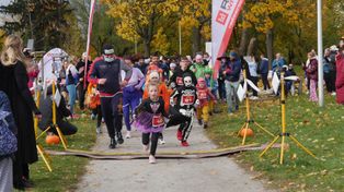 Wrocław: Halloweenowy bieg w Parku Skowronim. Kolorowe przebrania i dobra energia