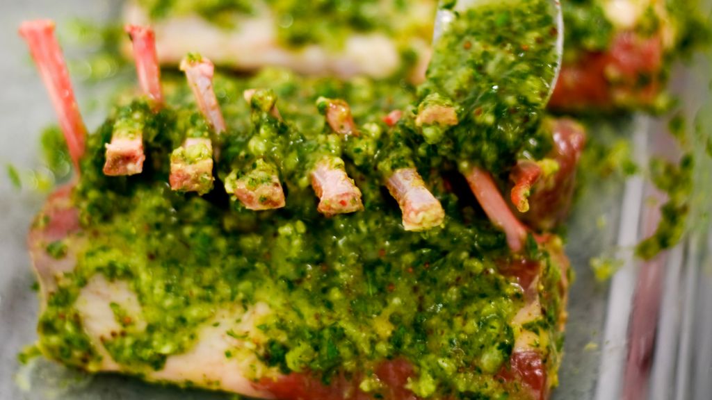 Surowa polędwica jagnięca (mięso i tłuszcz, II klasa mięsa)