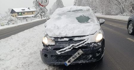 Jechał Citroënem "na czołgistę". To nie mogło się dobrze skończyć