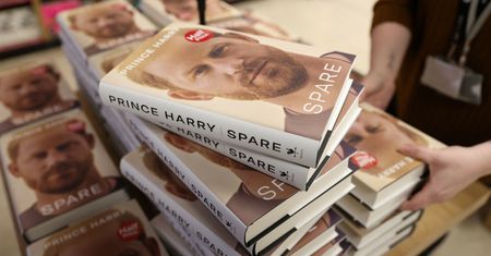Ta książka to już hit sprzedaży. Autobiografia księcia Harry’ego ukazuje się w polskim tłumaczeniu