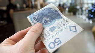 Plamka na banknocie. Oto co oznacza