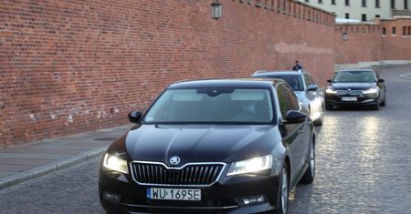 Jarosław Kaczyński przyjechał na Wawel. "Prywatna uroczystość"