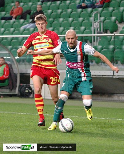 Drażba (z lewej) jest bliski gry w Pogoni Siedlce