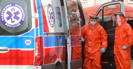Karetka nie zabrała mężczyzny do szpitala. Dostał udaru