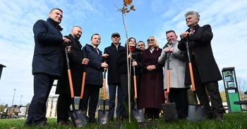 Zagnańsk: Tysiąc Dębów na Tysiąclecie Państwa Polskiego