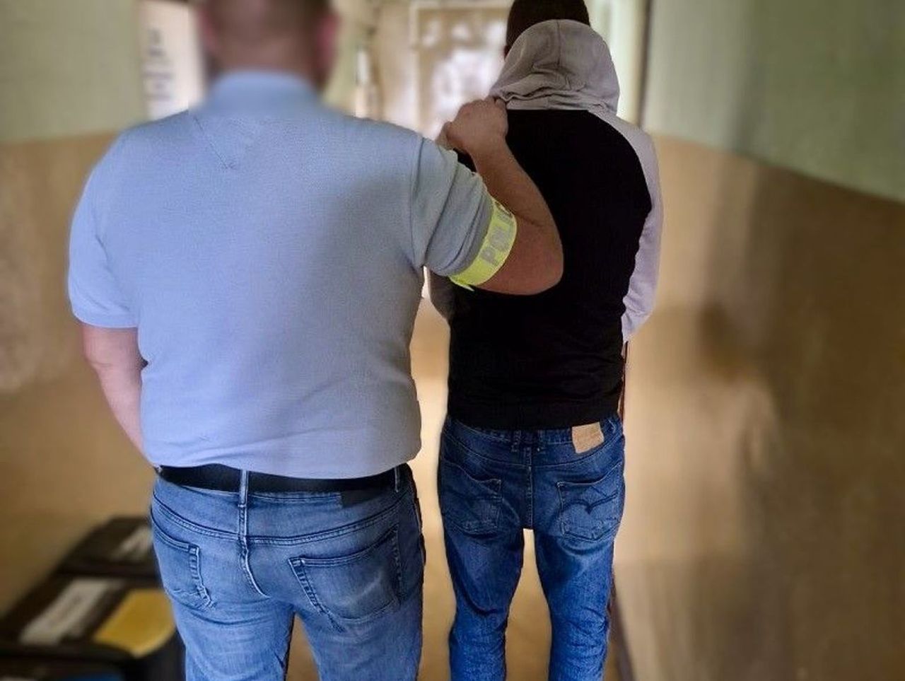 Tczew: 30-latek zniszczył ławkę. Wandal działał w warunkach recydywy