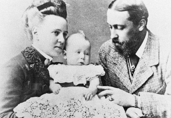 Samobójstwa, które zmieniły historię - Vimarsana News