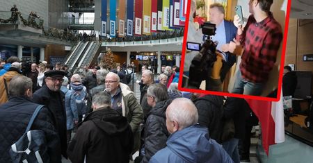 Dziennikarze TVP Info nadają w sieci. Wdarli się do gabinetu prezesa