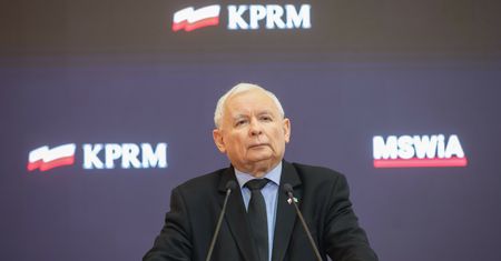 Kulisy nowej pracy Kaczyńskiego. "W domu tylko na sen. Ministrów będzie miał pod ręką"