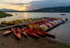 Mężczyzna skoczył z rowerka wodnego. Już nie wypłynął