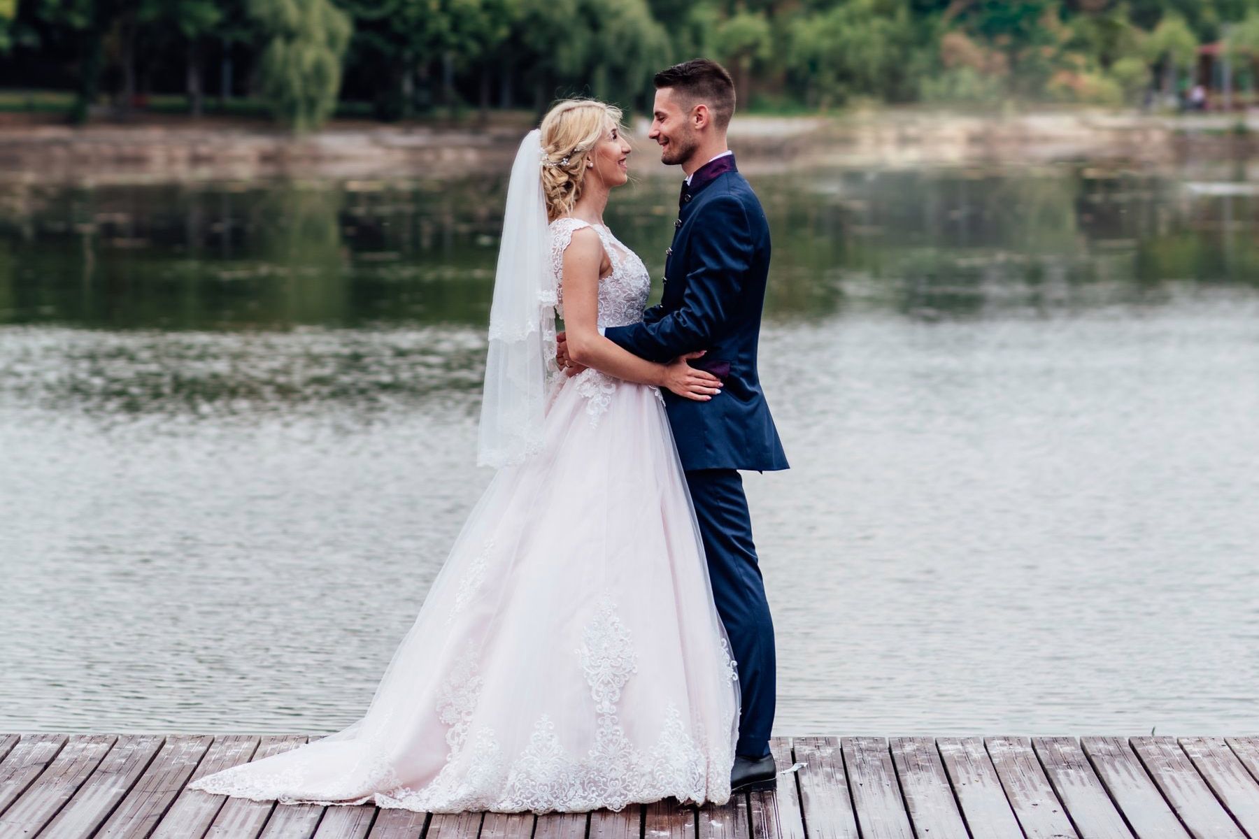 15 tys. za nienależyte wykonanie sesji ślubnej? Sąd wydał precedensowy wyrok 1