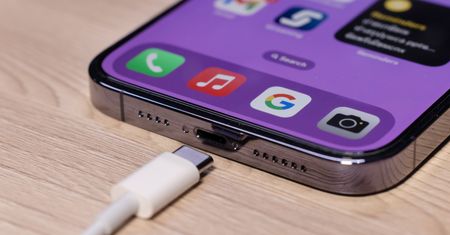Masz iPhone’a? Włącz te opcje, zanim będzie za późno dla baterii