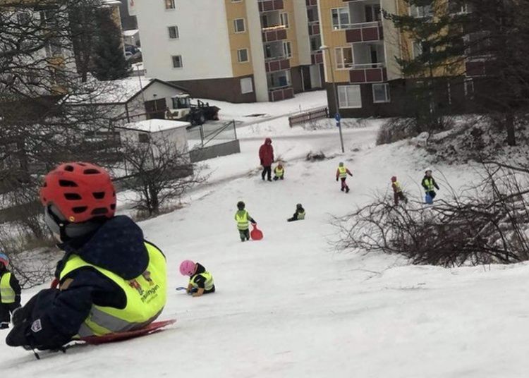 Wychowują dzieci w Szwecji. "System jest dostosowany tak, aby nie wiązało się to z kosztami"