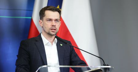 Darmowe paliwo, osuszacze, badania gleby. Wiceminister złożył obietnice rolnikom