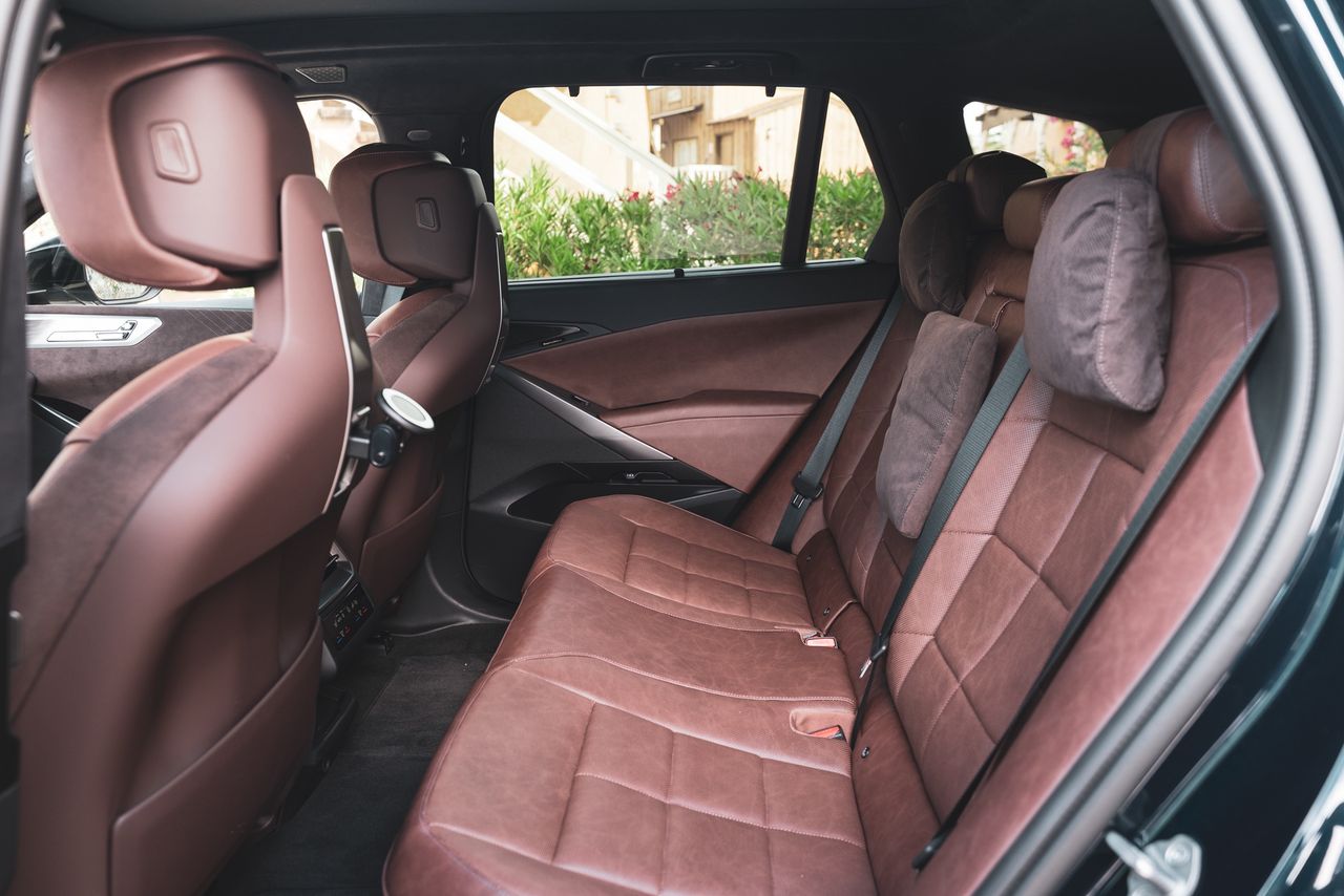 BMW X5 (2026) - wnętrze