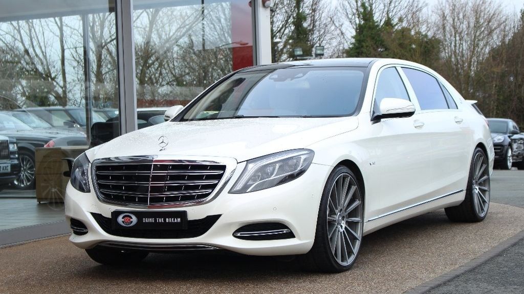 Mercedes S600 Maybach Lewisa Hamiltona