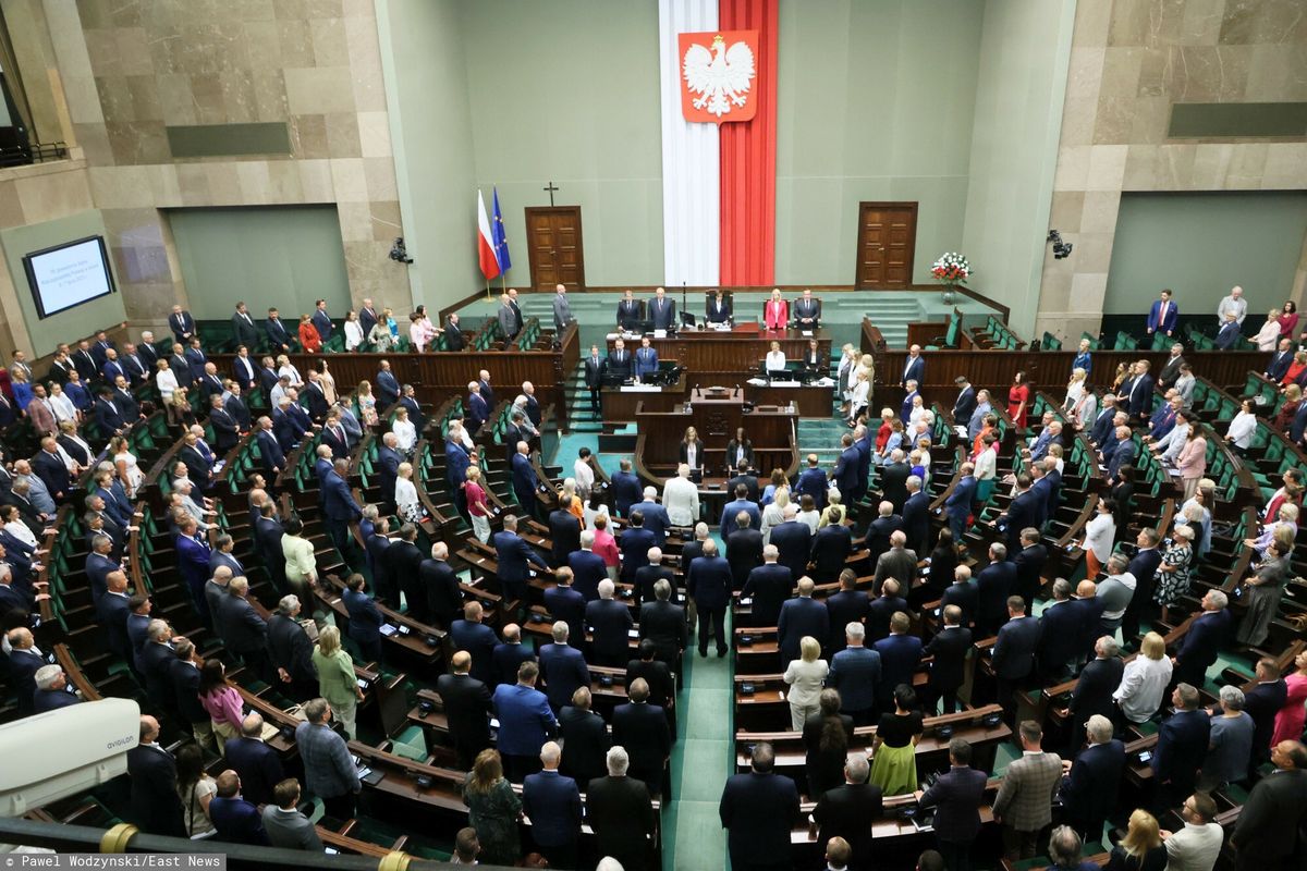W polskim Sejmie zasiada 460 posłów