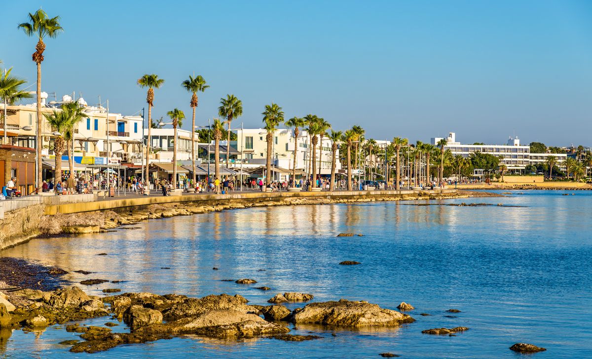 Obecnie Cypr wpuszcza turystów, ale obowiązują ich liczne obostrzenia 