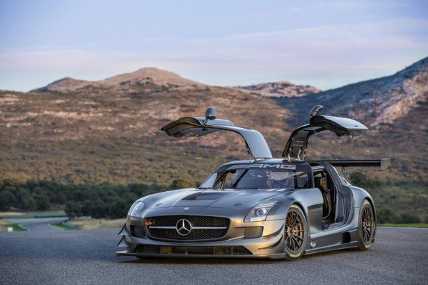 Mercedes SLS AMG GT3 45th Anniversary - urodzinowe szaleństwo