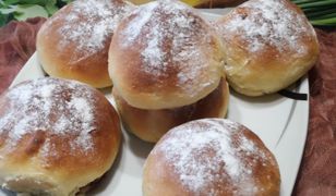 Bułeczki śliwkowe. Słodka przekąska do kawy
