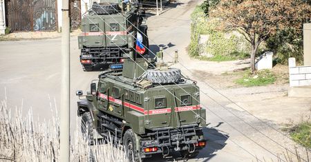 Już nie Syria. Rosja przenosi swoje bazy. Dziesiątki ciężarówek