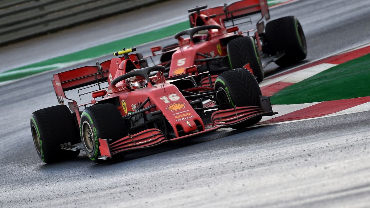 Zdjęcie okładkowe artykułu: Materiały prasowe / Ferrari / Na zdjęciu: Charles Leclerc przed Sebastianem Vettelem