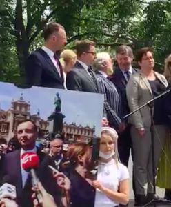 Warszawa. Manifestacja medyków przed Sejmem. O godne warunki pracy i płacy