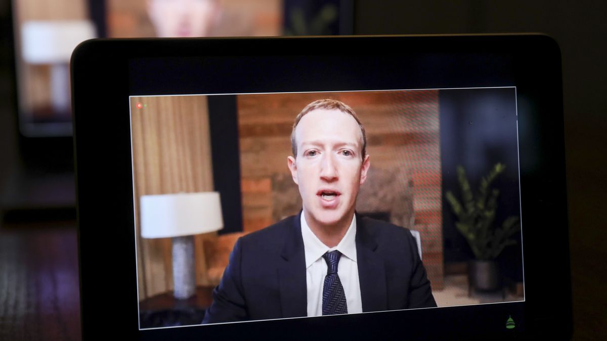 Mark Zuckerbeg planuje inwestycje w wirtualną rzeczywistość