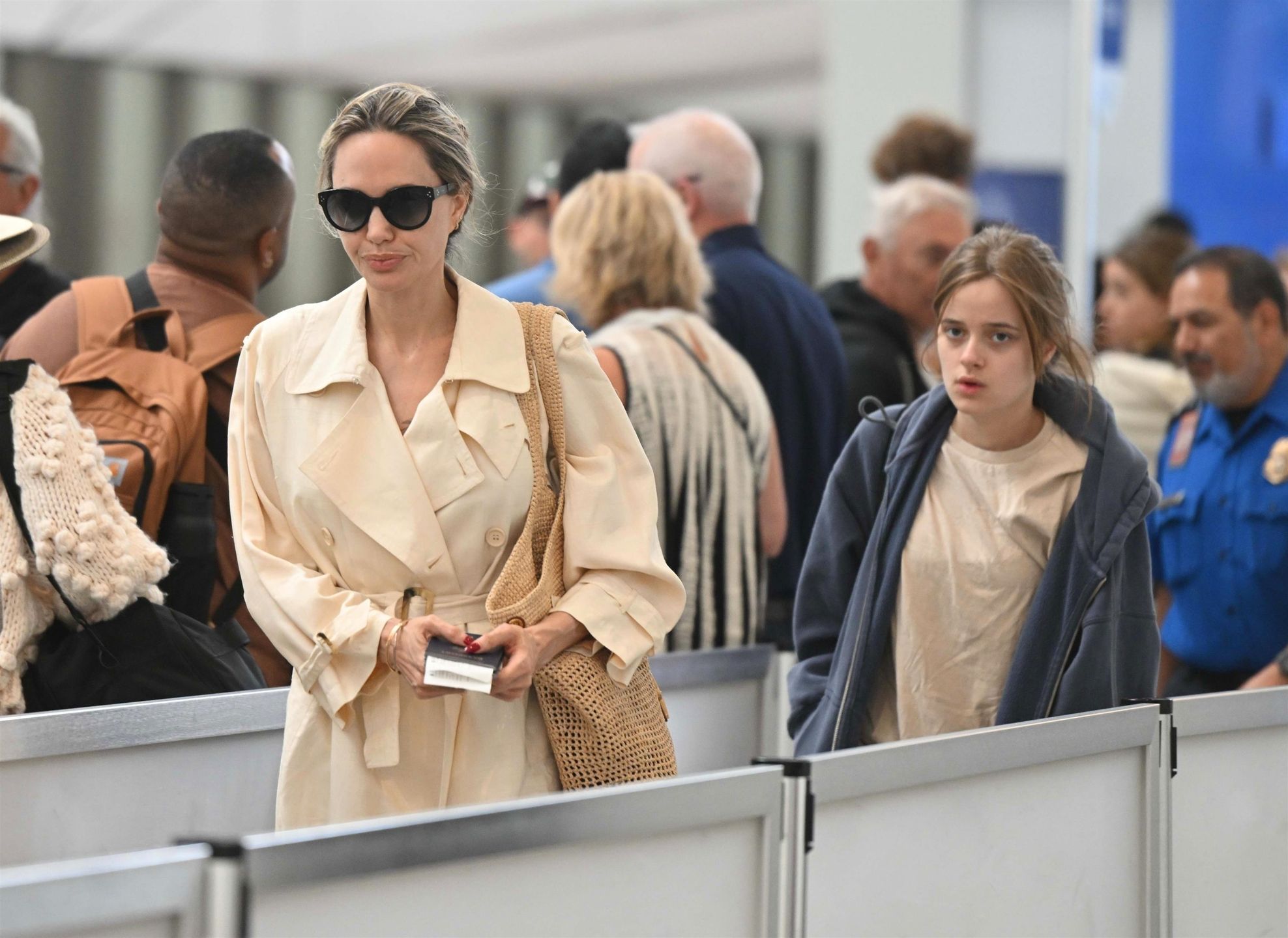 Angelina Jolie "przyłapana" z najmłodszą córką