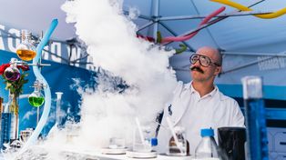 ORLEN partnerem Dni Historii Płocka. Darmowa kawa, ciastko i Naukobus dla mieszkańców