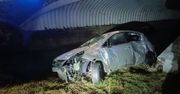 Biłgoraj: Zdarzenie drogowe na obwodnicy. Auto wpadło do rzeki