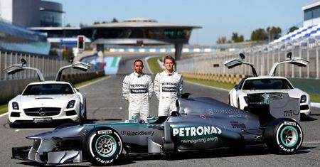 Mercedes W04 - Hamilton realista