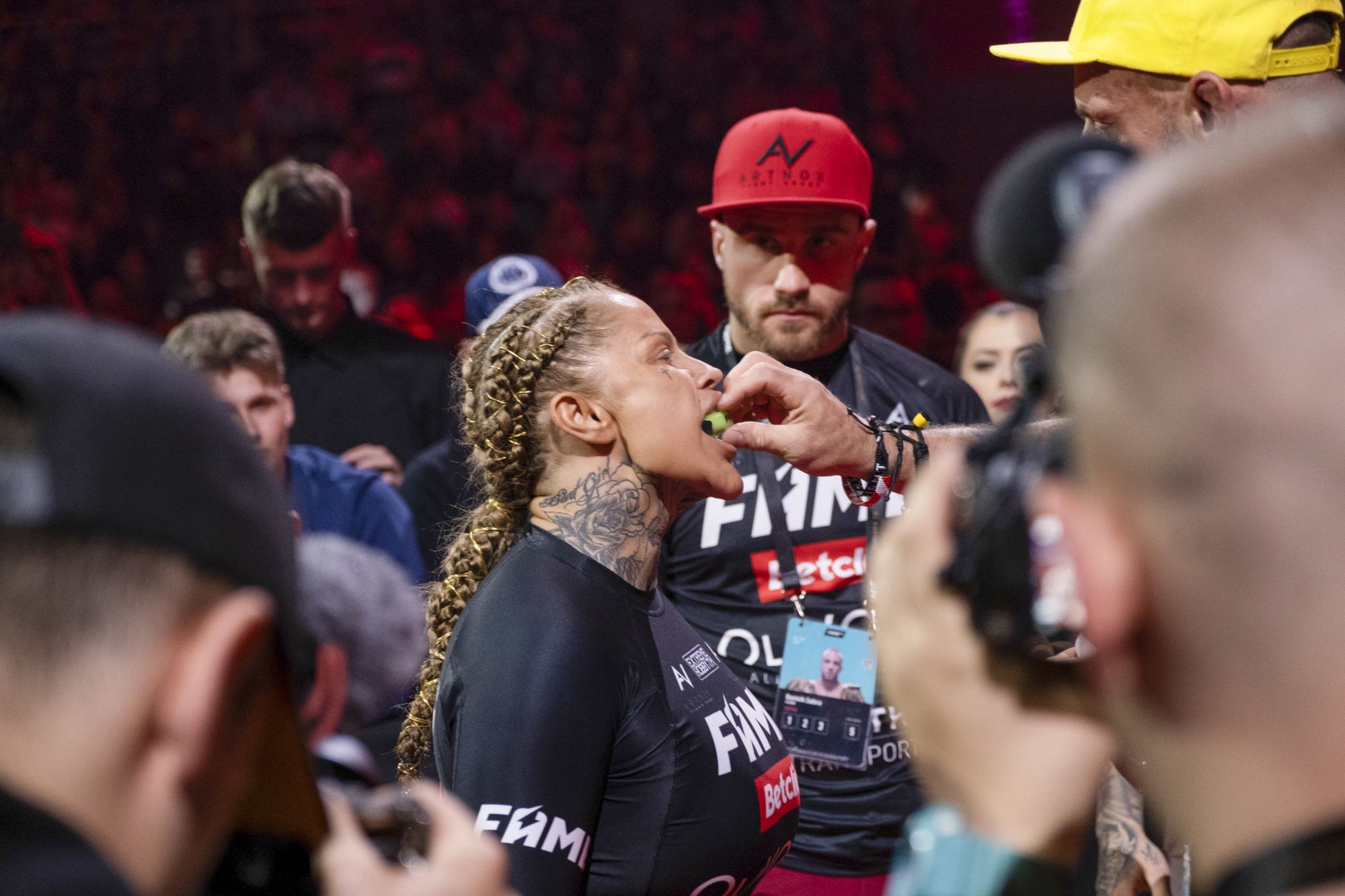 Laluna Unique i jej SKWASZONY NOS przegrywają walkę na Fame MMA