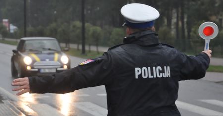 Czy pomiar prędkości z ukrycia jest legalny? Co mówią przepisy?