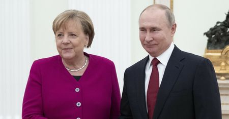 Doradca Merkel broni prorosyjskiej polityki jej rządów