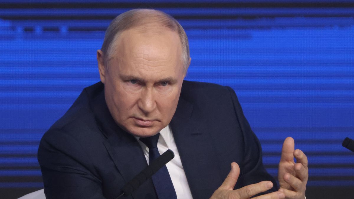 MOSCOW, RUSSIA - JANUARY 31: (RUSSIA OUT) Russian President Vladimir Putin gestures during his meeting with supporters ahead of 2024 Presidential Elections, on January 31, 2024 in Moscow, Russia. More than 500 official confidants of President Vladimir Putin were gathered at the Gosiny Dvor in Moscow. (Photo by Contributor/Getty Images)