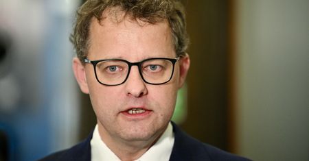 Co z Czerwoną Notą Interpolu dla Marcina Romanowskiego? "Nie mamy odpowiedzi"