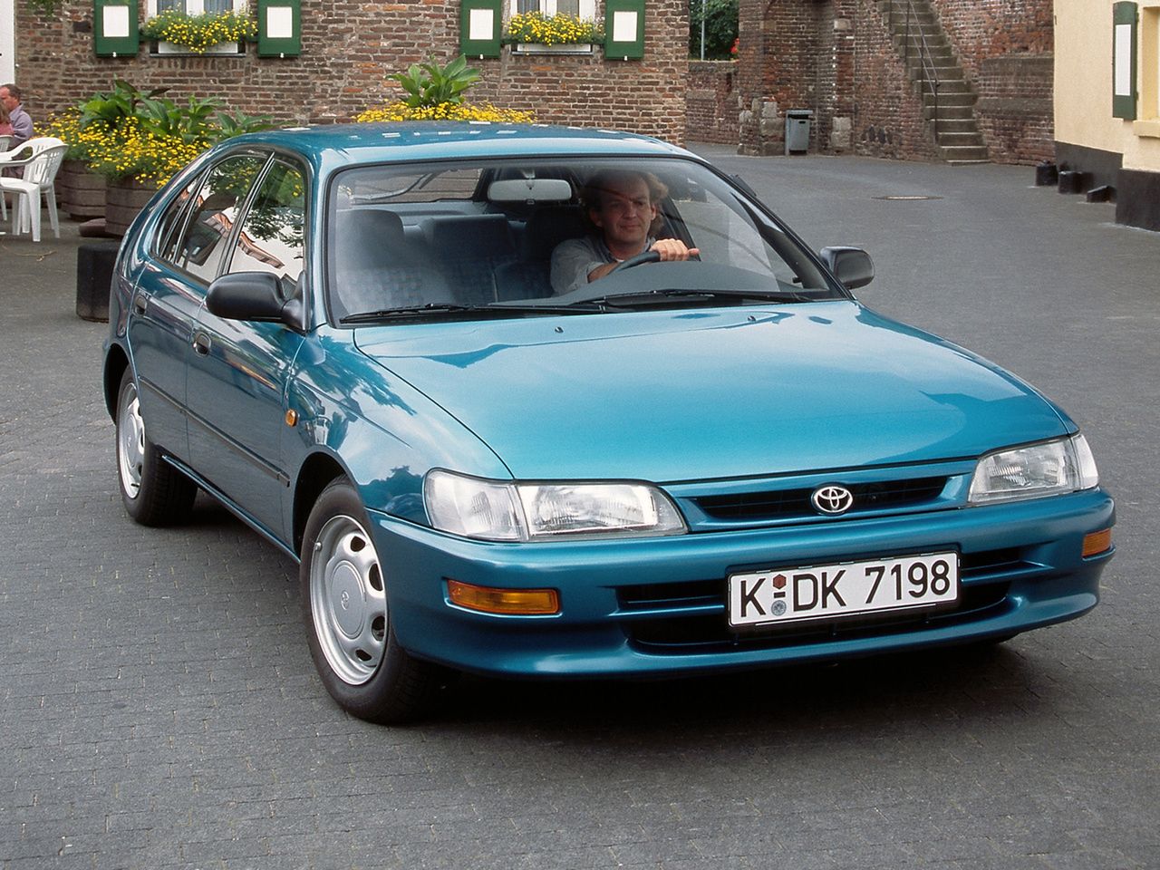 Toyota Corolla VII 1992 - 1997