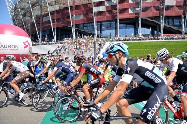 Tour de Pologne. Pierwszy etap w Warszawie za nami