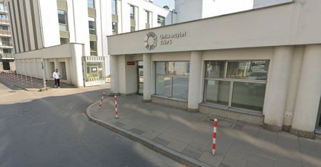 "Mam broń palną". Skandal na uczelni w Warszawie. Są konsekwencje