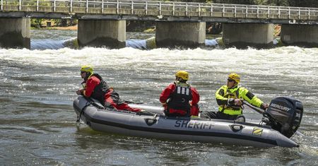Tragedia nad rzeką. Nie żyje chłopiec i dziewczynka