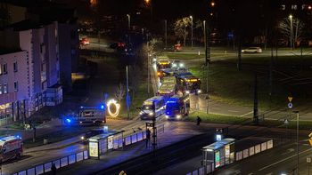 Kraków: Wypadek z udziałem autobusu MPK. Kierowca samochodu uciekł