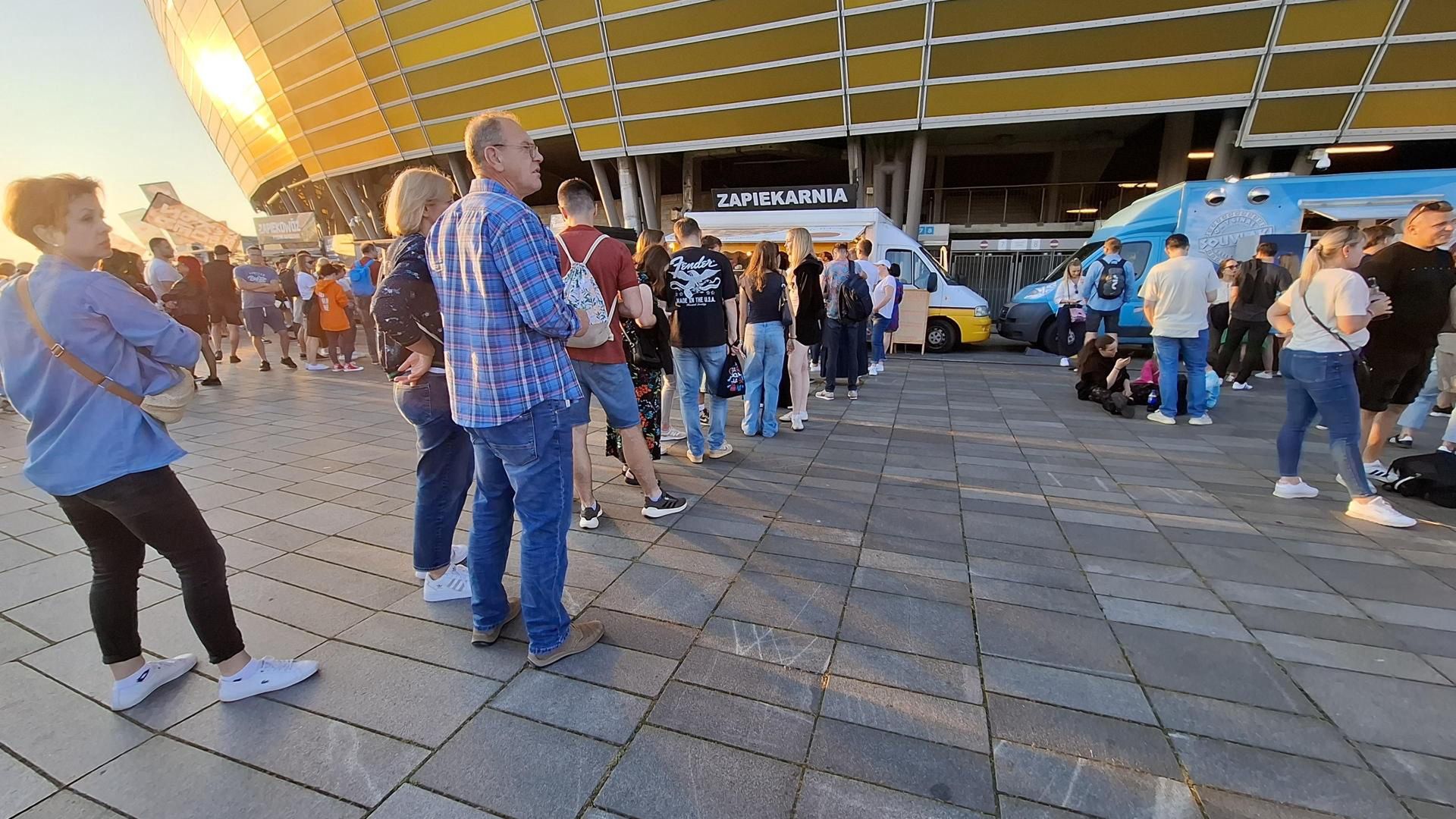 Kolejki ustawiały się przed gdańską areną 