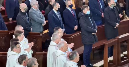 Koronawirus. Prof. Krzysztof Simon o urodzinach Radia Maryja. Mówi o wodzie święconej