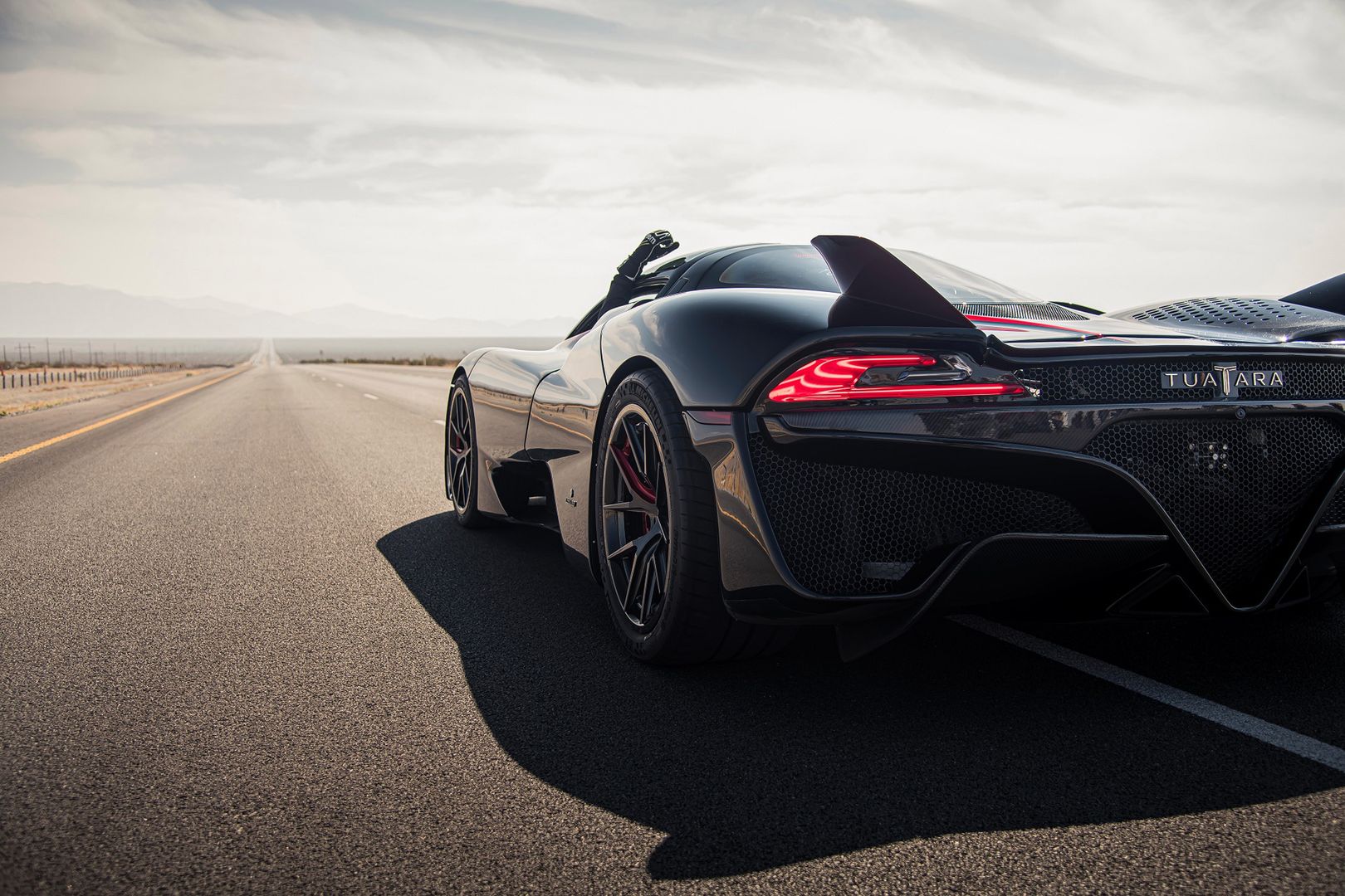 Oliver Webb i SSC Tuatara (fot. SSC)