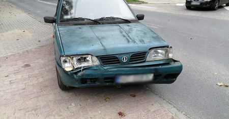 Wypadek w Olsztynie. Za kółkiem kierowca, którego wiek zapisuje się trzema cyframi