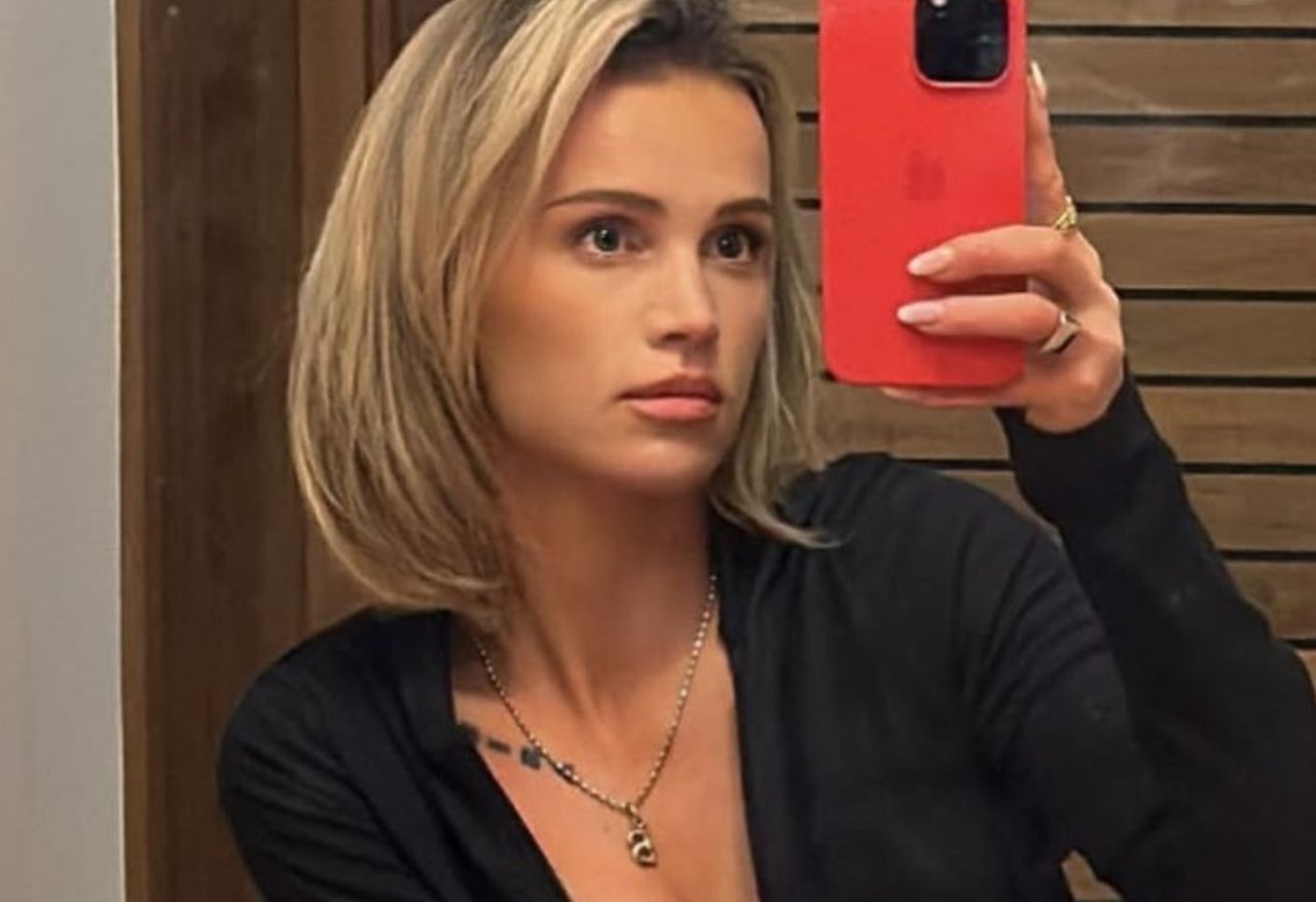 Maffashion przyszła w czekoladowym komplecie. Cekiny błyszczały w świetle fleszy